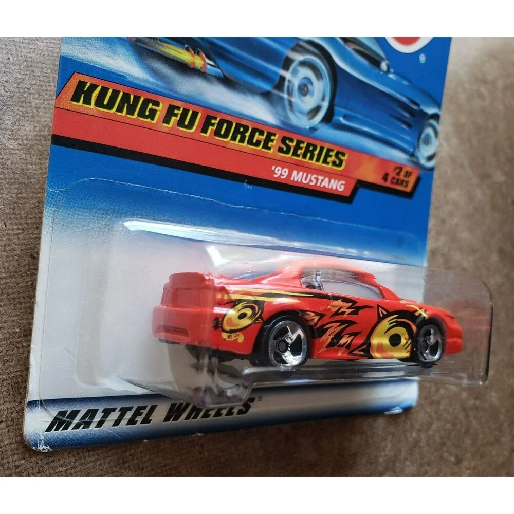 VTG 2000 Hot Wheel '99 MUSTANG Red KUNG FU FORCE Series #2/5 1:64 3 Spoke #26037